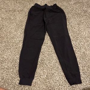 Men’s ALO YOGA co-op pants